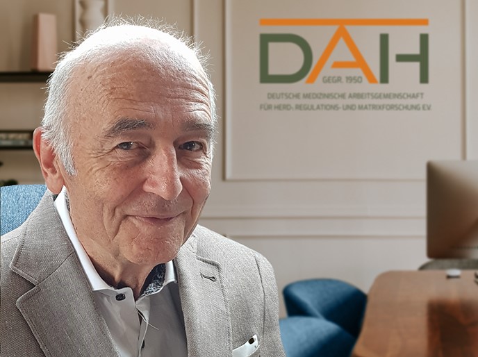 Dr._Helmut_Sauer_DAH-Vorstand_Regulationsmedizin_Stoerfelder_Herdgeschehen_Biologische_Medizin